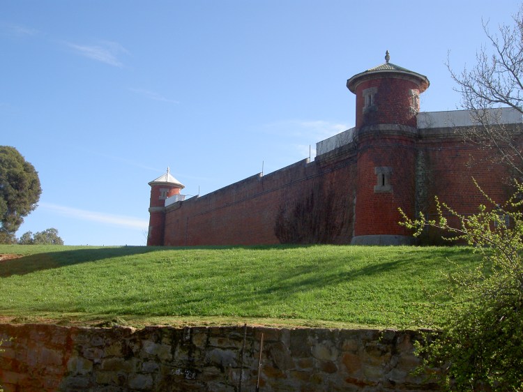 Perimeter wall of goal